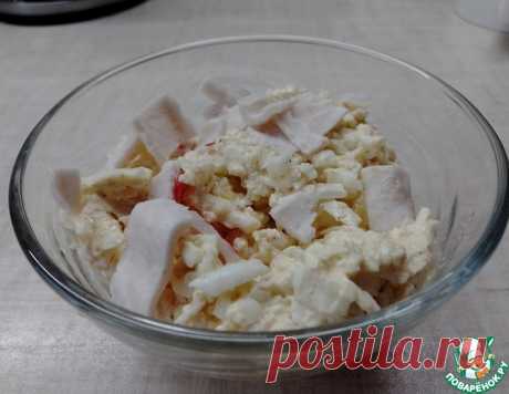 Крабовый салат с сыром и яйцами – кулинарный рецепт