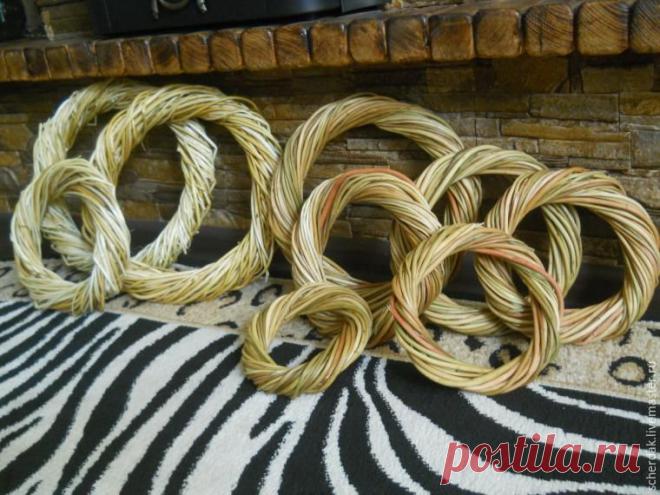 Интерьерные веночки из веточек ивы