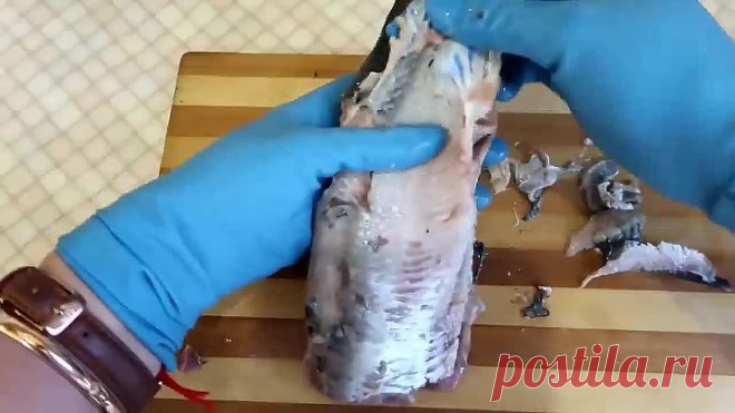 Хитрый трюк как почистить селедку за 10 секунд
