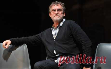 Заболевшего COVID-19 Гаркалина перевели в реанимацию. Актера Валерия Гаркалина, который был госпитализирован с коронавирусной инфекцией, перевели в реанимационное отделение.