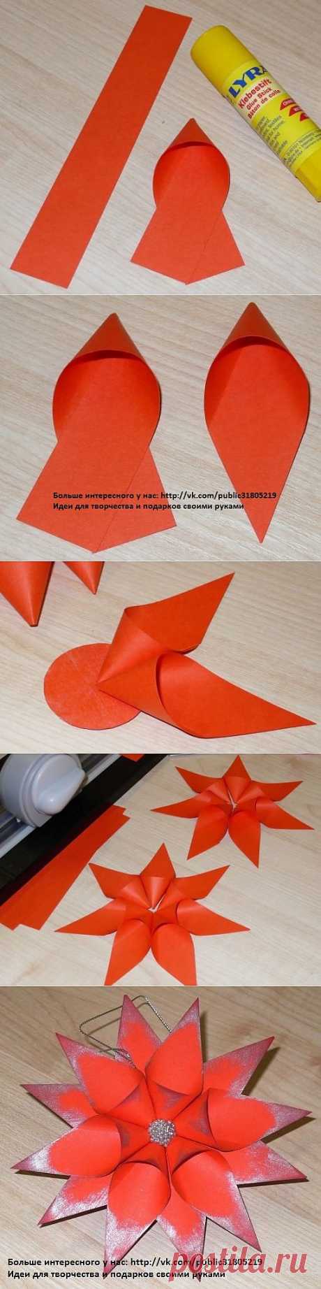 Красивая снежинка из бумаги на Новый год.