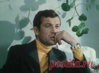 Ненавидел чаевые от геев и бросил карьеру из-за надменной жены. Геннадий Корольков 
В жизни каждого человека бывают и радостные моменты, и периоды печали и разочарований, когда кажется, что весь мир против. Особенно не повезло в жизни тем, кто родился в грозный 1941 год. Им с рожден…