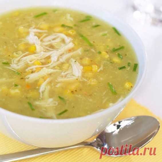 Куриный суп с кукурузой и яйцами. 
 
Необычный диетический супчик - обязательно попробуйте! 
 
Калорийность на 100г: 58 Ккал 
Белки: 4 г 
Жиры: 2 г 
Углеводы: 6.2 г 
 
Ингредиенты: 
 
Куриное филе -200 г 
Консервированная кукуруза - 1 банка 
Яйца - 3 шт 
Зелень 
Куркума - на кончике ножа 
Соль по вкусу 
 
Приготовление: 
 
1) Отвариваем куриное филе, чтобы получилось примерно 800г бульона. Вынимаем филе и мелко нарезаем. 
2) В кипящий бульон добавляем кукурузу прямо с жидк...