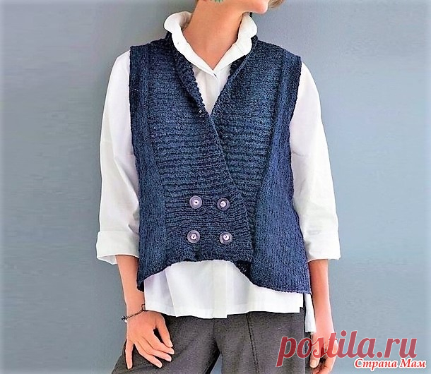 Стильный жилет. Спицы. Слегка расклешённый жилет с завышенным краем переда даст возможность блузе свободно выглядывать из-под него, тем самым придавая романтичность вашему образу.  Описание дано для размера 46/48.