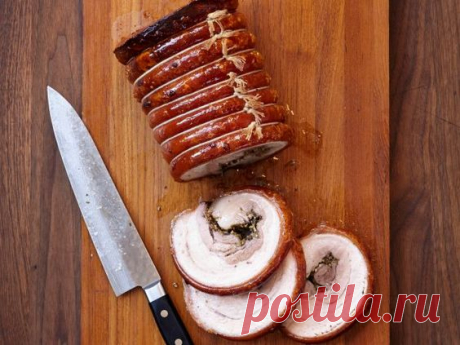 Запеченная поркетта (рулет из свиной грудинки), дважды маринованная