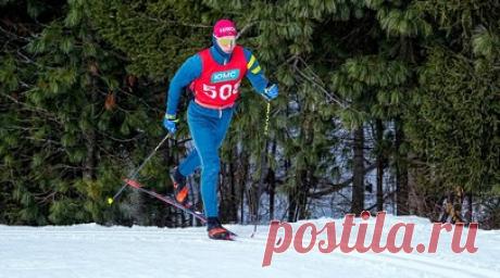 Тактики разные, итог один: Большунов выиграл 12-ю гонку подряд, а Кулешова опять обогнала Степанову на Кубке России. Александр Большунов одержал 12-ю победу подряд на этапах Кубка России в нынешнем сезоне. В Кирово-Чепецке в скиатлоне он на последних километрах убежал от Ильи Семикова, который всю коньковую часть гонки предпринимал попытки разорвать группу лидеров. Тройку сильнейших замкнул Савелий Коростелёв. В аналогичной дисциплине у женщин второй раз в сезоне на высшую ступень пьедестала…