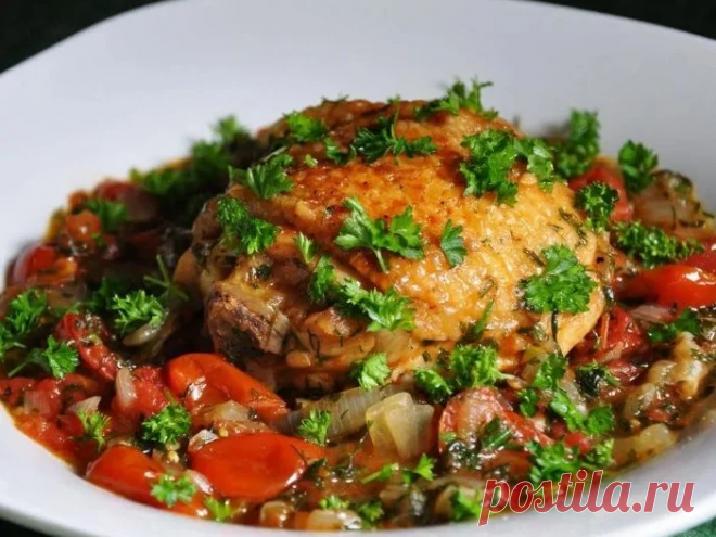Куриные бедрышки с овощами в духовке: как раз летняя заготовка-заморозка пригодится | Рекомендательная система Пульс Mail.ru