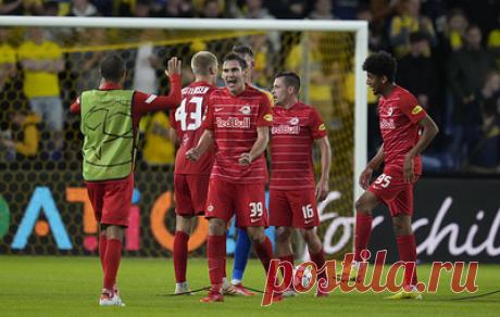 Австрия обошла Россию в таблице коэффициентов УЕФА. После выхода &quot;Зальцбурга&quot; в групповой этап Лиги чемпионов Австрия поднялась на девятую позицию, Россия опустилась на десятую строчку