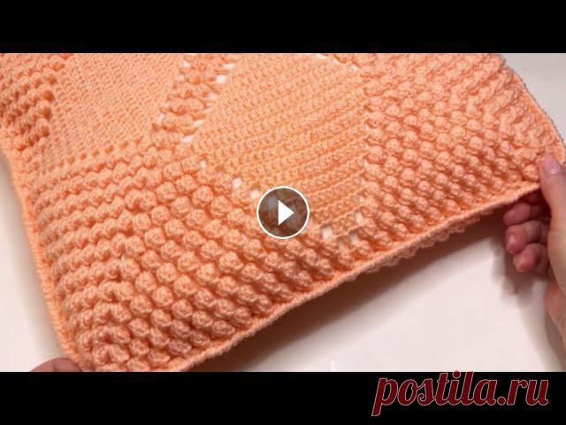 Декоративная подушка.Вязание крючком.Узор попкорн Наволочка для диванной подушки вяжется крючком 2,5 мм.Расход пряжи 200-250г. Толщина пряжи 300г/100м. Прошу прощения за шипение в начале видео,- скоро...