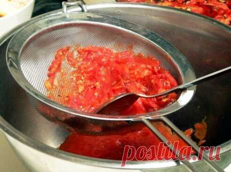 А я Краснодарский томатный соус по ГОСТу правильно готовлю (без мясорубки)! Густой без уваривания, запишите рецепт обязательно | В саду у Валентинки | Яндекс Дзен