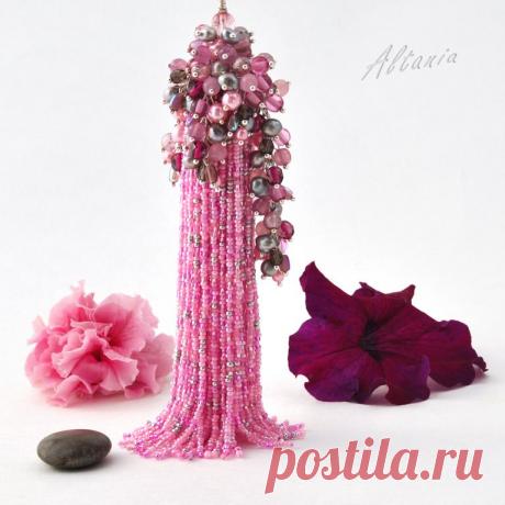 Кисть - колье "Петуния" | biser.info - всё о бисере и бисерном творчестве