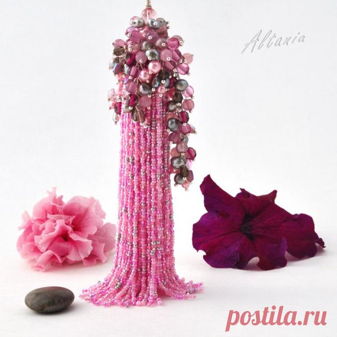 Кисть - колье "Петуния" | biser.info - всё о бисере и бисерном творчестве