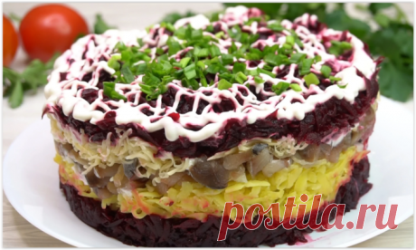 Слоеный салат &quot;Король&quot; на Новый год - вкуснейшая замена обычной селедки под шубой.