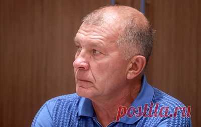 Президент футбольного клуба "Урал" Иванов не считает смену главного тренера ошибкой. 15 августа главным тренером "Урала" был назначен Виктор Гончаренко, первый матч которого после возвращения в команду закончился поражением от "Пари НН"