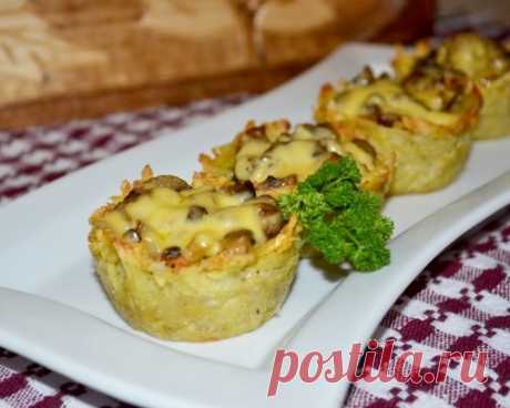 Грибная закуска в картофельных корзинках