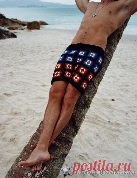 Шорты-бермуды крючком из мотивов