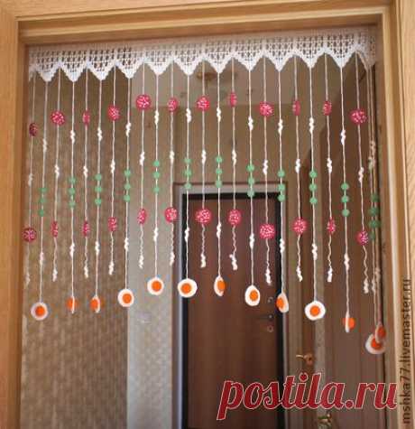 Вязаные шторы &quot;Яичница с колбасой и горошком&quot; - белый,шторы,шторы для кухни