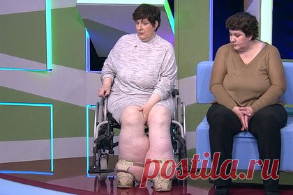 Муж 15 лет выхаживал жену с раздувшимися до огромных размеров ногами. 46-летняя россиянка Наталья Юдинцева смогла ходить после того, как ей вылечили раздувшиеся до огромных размеров и 15 лет мешавшие передвигаться ноги. За сложный случай взялись лимфолог Надирбек Дыдымов и медсестра Юлия Галкина, которые помогли женщине обойтись без ампутации и встать на ноги.
