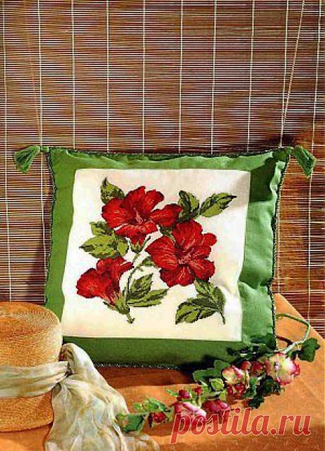 Диванная подушка..