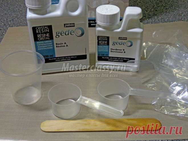 Создание украшений из эпоксидной смолы и сухоцветов без использования молдов, Пошаговый мастер-класс