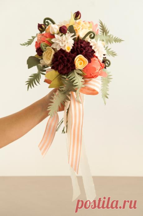 How To Make The Most Gorgeous Felt Wedding Bouquet!