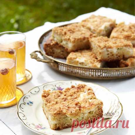 Mehevä raparperipiirakka | Maku