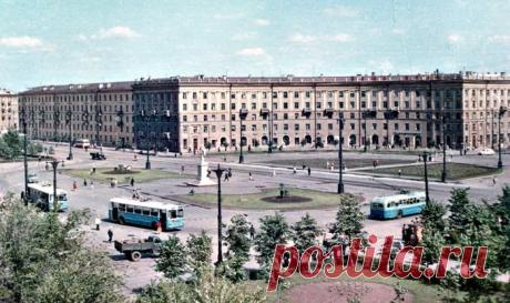 Привокзальная площадь в Воронеже: 70ые года 20 века