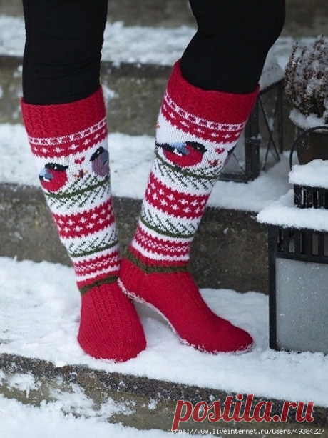 PUNATULKUT OKSALLA от SINIKKA NISSI

Размеры: 36(38)42
Пряжа: 150 г/300 м (75% Wool, 25% Manufactured Fibers - Nylon / Polyamide)
Спицы обоюдоострые: 3,5 и 4
Плотность: 22 п и 30 рядов = 10 см