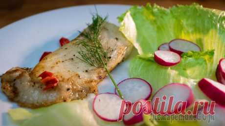 Камбала. Как разделать и вкусно пожарить. Камбала, это замечательная рыба с тонким и нежным вкусом.Сегодня мы жарим филе. Невероятно простое блюдо, которое позволит раскрыть изысканные вкусовые качества этой рыбы.Итак, приступим…Камбала 1шт.М...