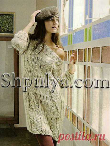 Платье льняного цвета связаное резинкой и узором с косами — Шпуля - сайт о вязании