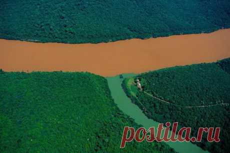 Поразительные места на Земле, где видна граница между водными массами