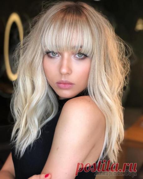 20 лучших причесок для высокого лба, которые помогут скорректировать форму лица У вас высокий лоб и вы задались целью найти оптимальную прическу? Есть множество удивительных стрижек, которые помогут уравновесить пропорции лица. Если вы хотите узнать, как отвлечь внимание от высок...