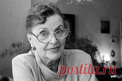 Умерла актриса фильмов Гайдая и Рязанова Нина Агапова. Умерла советская и российская актриса театра и кино, заслуженная артистка РСФСР Нина Агапова, сообщил режиссер Сергей Капков. Причину смерти артистки, снимавшейся в фильмах Леонида Гайдая и Эльдара Рязанова, он не уточнил. Агаповой было 95 лет. В последние годы, по словам режиссера, она «закрылась дома».