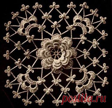 Ажурный квадрат с ирландским цветком. Схема вязания крючком