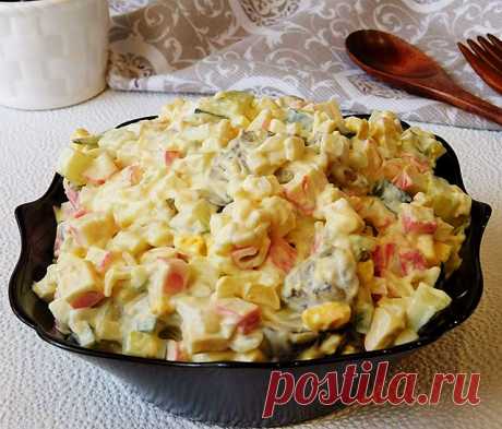 Салат с крабовыми палочками и грибами — ДОМАШНИЕ