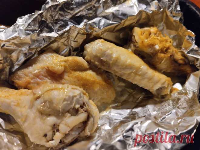 На работе дарят шоколадки, в фольге из-под них запекаю мясо и овощи, чем многих удивляю | Лабиринты Лейлы | Дзен