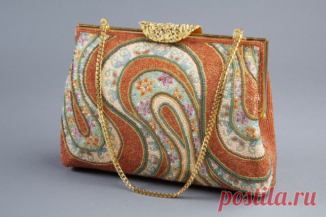Шедевры вышивки — сумочки, вышитые бисером