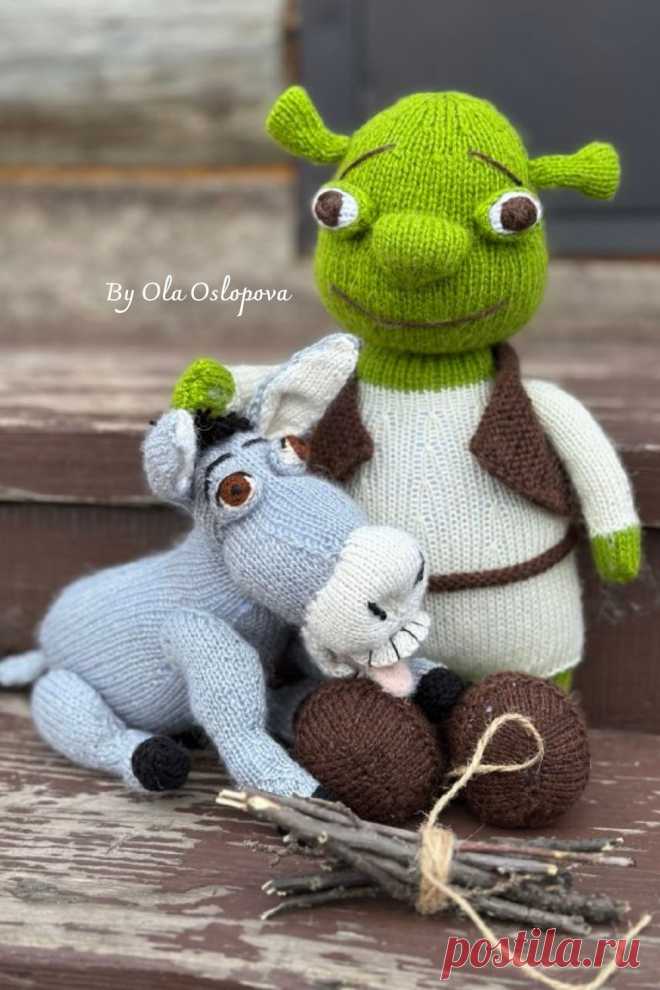⭐Мастер-класс "Шрек"⭐(спицами).Автор Оля Ослопова-Ola Oslopova - OlaKnittedBears  Высота 42см;
Это плоская вязка на двух спицах, а не по кругу. Вязала на прямых спицах и сшила.
Мастер-класс включает в себя:
💖 Формат загружаемого PDF-файла (10 страниц)
💖 Включает фото процесса (78 фото)
💖 В описание входит: Шрек, жилет, пояс.