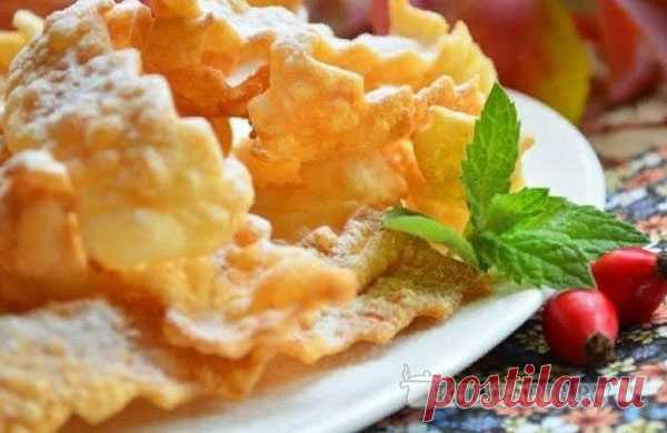 Вкусный хворост, тающий во рту ⋆ Кулинарная страничка 📝 Воздушный, хрустящий, хворост обязательно порадует ваших детей. Ингредиенты Яйца — 2 Штуки Сахар — 4 Ст. ложки Молоко — 100 Грамм Масло сливочное — 2 Ст. ложки Мука...