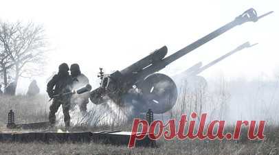 В Кировоградской и Днепропетровской областях: ВС РФ поразили склады горючего и авиационных средств поражения ВСУ. В течение прошедших суток российские военные нанесли удары по складам горючего и авиационных средств поражения в Кировоградской и Днепропетровской областях, а также по зенитному ракетному комплексу С-300 в Черкасской области. Кроме того, уничтожено 28 украинских беспилотников и сбито семь реактивных снарядов систем залпового огня HIMARS и Vampire. Потери личного состава ВСУ…