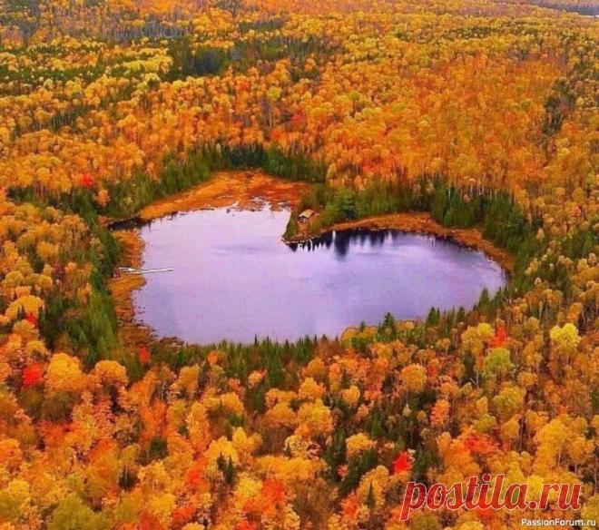 “Любить с открытыми глазами”. Х.Букай Любимый человек не спасает нас ни от чего: он и не должен спасать. Многие люди ищут пару, пытаясь таким образом разрешить свои проблемы. Они наивно полагают, что любовные отношения вылечат их от скуки, тоски, отсутствия смыла в жизни. Они надеются, что партнёр заполнит собой пустоту...
