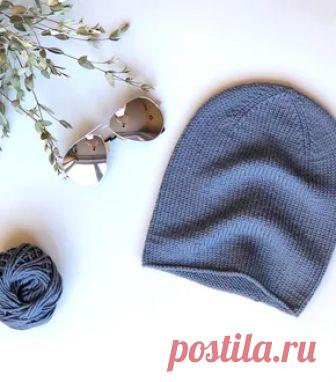 Женская шапка Женская шапка из 100% итальянского мериноса. Ручная работа от русского дизайнера. Доставка по России и СНГ. Купить онлайн на Mellroot.com или заказать по телефону 8 (495) 409-89-75.