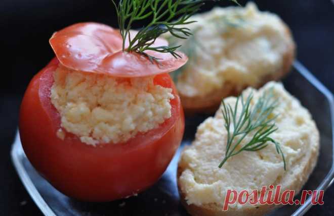 Салат с сыром и чесноком / Простые рецепты