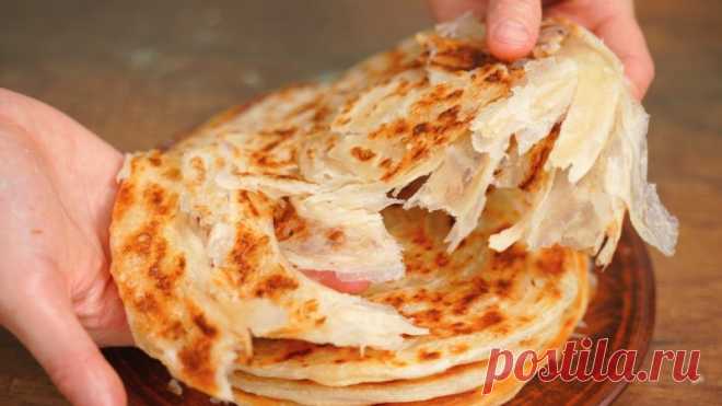 Всего лишь ВОДА + МУКА = ВКУСНЯТИНА из НИЧЕГО за сущие копейки! Вкуснятина из ничего – так я всегда называю такие лепешки, очень вкусно подавать их с вареньем к чаю! Лепешки получаются очень слоеными, хрустящими и вкусными!Чтобы приготовить слоеные лепешки на сковороде:Мука – 300 гВода теплая – 200-220 г (ориентируемся на консистенцию теста)Соль – 0,5...