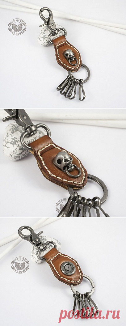 Массивный брелок отличного качества! 
Металл и коричневая натуральная кожа. 
Оригинальный дизайн и хорошая "вместительность". 
Диаметр кольца 3,4 см.
Общая длина 15,5 см.
