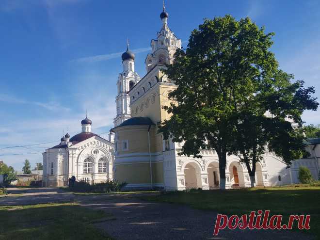 Киржач: очень длинный мост, много наличников и конфликт в монастыре | Алёна Копосёнок | Дзен