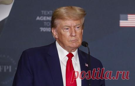 Власти США опасались, что Трамп мог уничтожить имеющиеся у него документы и улики. Бывший президент уничтожил бумаги, если бы информация о готовящемся в его поместье обыске была предана огласке, отметили в суде Южного округа штата Флорида