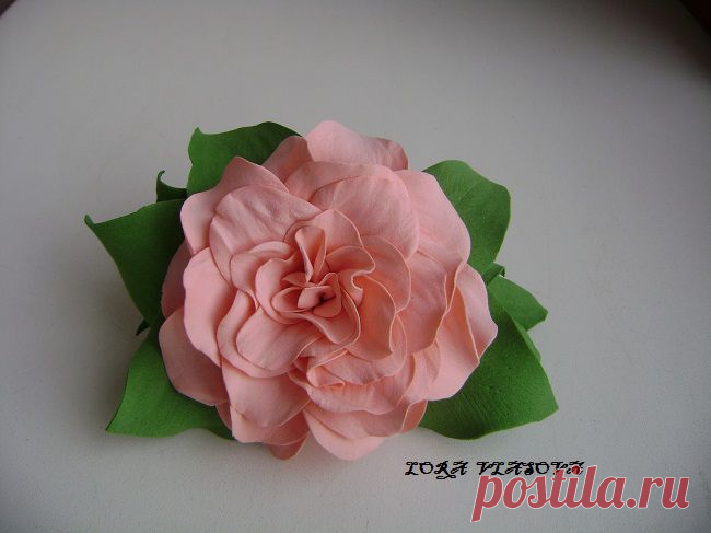 Украшение из фоамирана (брошь)