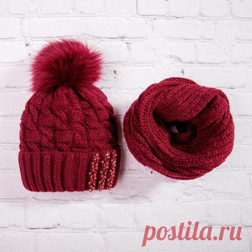 Красивый пуловер с жаккардовым узором