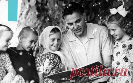 ВЕЛИКИЙ СОВЕТСКИЙ ПЕДАГОГ В. СУХОМЛИНСКИЙ О ТОМ, КАК УЧИТЬ И ВОСПИТЫВАТЬ ДЕТЕЙ!
Имя Василия Сухомлинского часто используется в качестве нарицательного. Он всю жизнь проработал в школе, написал более 600 статей и около 30 книг о воспитании и оказал огромное влияние на развитие всей отечественной педагогики. Книга Василия Сухомлинского «Родительская педагогика» состоит из статей учителя, написанных...
Читай пост далее на сайте. Жми ⏫ссылку выше